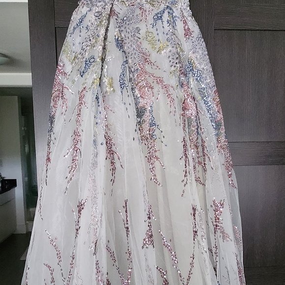 Mac Duggal 20174 Off the Shoulder Gown- Size Small - Picture 9 of 9